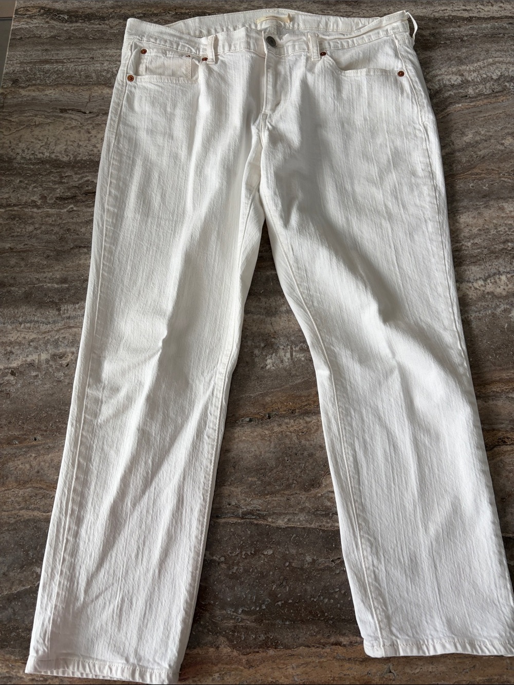 Levi’s Boyfriend jeans, 31 women’s